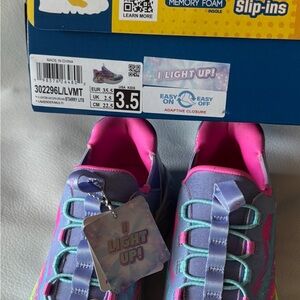 Skechers light up Kids Sneakers - new in box- Purple and Pink